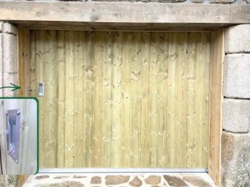 Unique, élégante et fonctionnelle ! ✨

🛠️ Derrière cette réalisation, il y a Clément, Michel et Baptiste, menuisiers-charpentiers, qui ont conçu la...